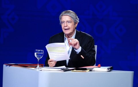 Guillermo Lasso abrió la ronda de salud, vacunación, seguridad social y nutrición infantil.