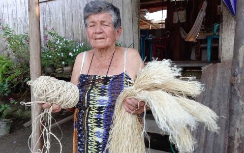 Tradición. Yolanda Ramos, aprendió de su madre este oficio ancestral.