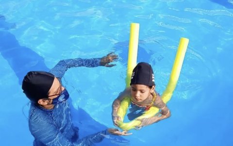 Las clases de natación también se harán por horarios y con grupos reducidos.