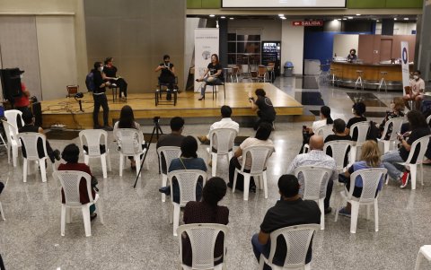 La obra se presentó de manera presencial en el Museo Antropológico y de Arte Contemporáneo (MAAC).