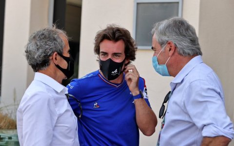 El piloto español no terminó la competencia tras sufrir una avería en los frenos.