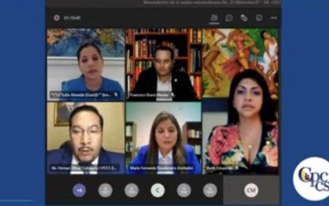 La sesión del Pleno para designar al nuevo vocal de la Judicatura duró apenas 70 minutos.