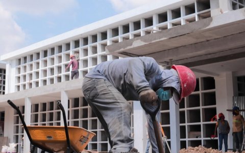 Hecho. EN los primeros 15 días de mayo se inaugurarán 5.440 bóvedas nuevas y 1.720 nichos.