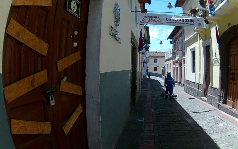 Los robos en los locales vacíos incrementaron y los vecinos se organizaron para librar al sector del avance de la delincuencia.