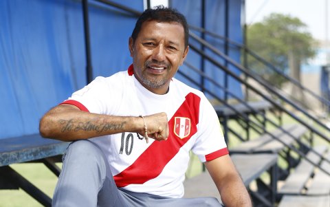 Roberto Palacios fue campeón con Liga de Quito y 128 veces seleccionado por Perú.