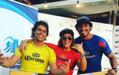 Israel Barona (i), hermano de Mimi, ‘El Gato Chila’ (d), así como  Carlos Goncalves y Susana Berrezueta (no aparecen en la foto) completan la Tri para el torneo. Se juntarán todos a inicios de mayo.