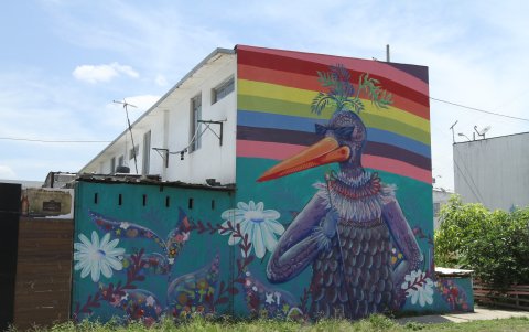 Uno de los murales de Nuevo Ceibos, que forman parte de la bienal.