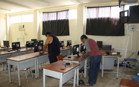A la comuna le preocupa que los delincuentes vuelvan por el resto de computadoras.