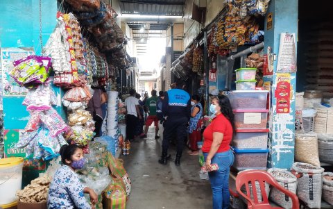 El Municipio asegura que los metropolitanos también rondan los comercios para evitar actos como los ocurridos, sin embargo la ciudadanía asegura que su presencia no es suficiente.