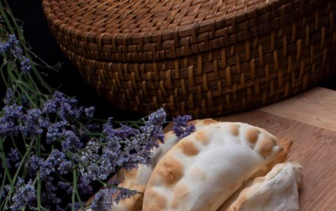 Las empanadas tienen rellenos de sal y de dulce con recetas únicas.
