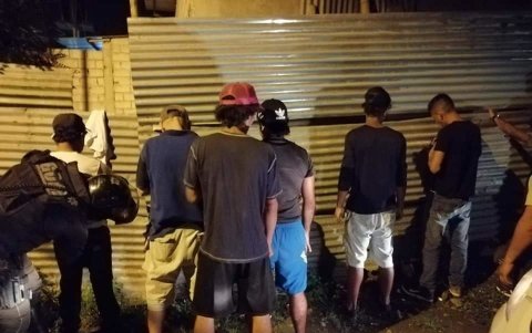 Cuatro de las 16 provincias que están bajo el estado de excepción registran un número elevado de procesados por toque de queda.