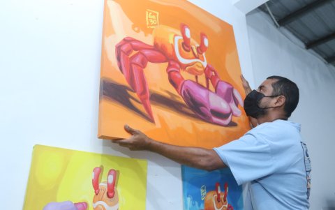 Gabriel Peña sugiere que las autoridades creen programas que permitan a los niños aprender sobre arte.