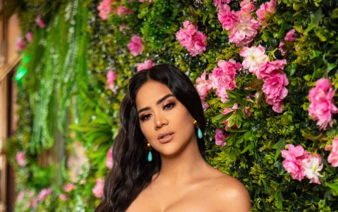 Ella es golosa y a veces perezosa.