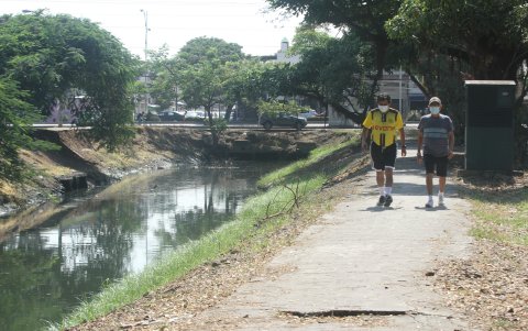 Pedido. La comunidad solicita la construcción del ducto cajón de la zanja.