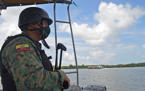 Navegar en el golfo desde Guayaquil toma entre una y tres horas, dependiendo del lugar de destino.