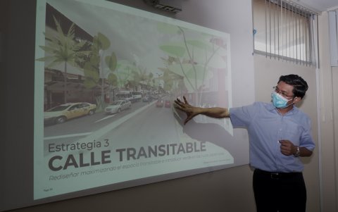 Informe. Domínguez detalla las propuestas en distintos puntos de la parroquia.