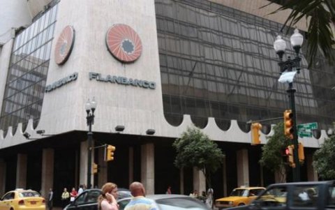 Juicio. Los hermanos Isaías fueron enjuiciados por posible abuso de fondos entregados por el Banco Central.