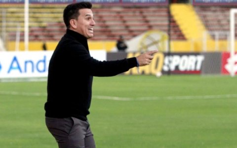 Pool Gavilánez, técnico de Guayaquil City, considera clave cumplir con las metas proyectadas.