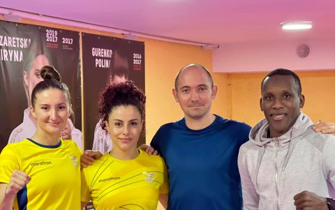 Equipo. Factos con su equipo de trabajo regular y sus preparadores internacionales.