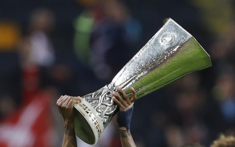 Antonio Valencia ha sido el único ecuatoriano que ha ganado la Europa League.