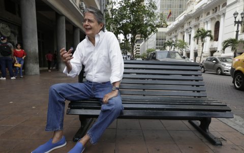 Durante su campaña, el presidente Guillermo Lasso se pronunció a favor de la derogatoria de la Ley de Comunicación, lo que cumplió al asumir su mandato.