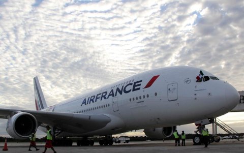 Un avión de Air France. La aerolinea ha sido sancionada por Rusia debido que evita pasar por Bielorrusia