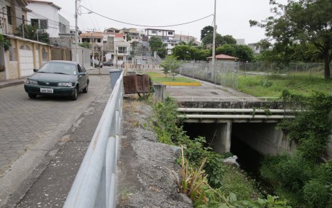 Esta es la zanja de Cumbres Bajas de Los Ceibos.