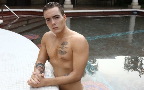 Perdió la virginidad al inicio de su adolescencia.