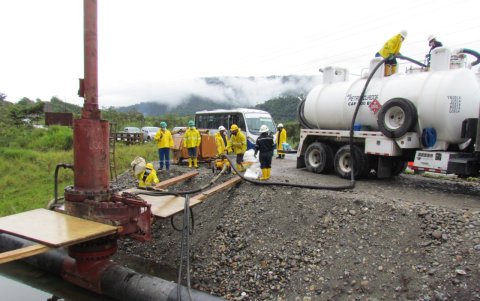 Los drenajes se realizan como ensayo para evitar derrames en caso de afectaciones por la erosión regresiva del Río Coca.