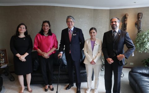 La visita de Bathia es relámpago, de 24 horas.