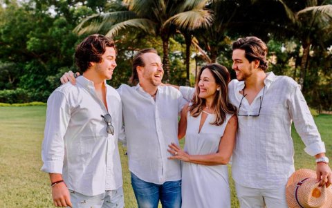 Antonio Plaza y su familia.