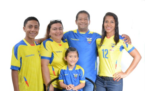 Unión. Gianpierre Tobar Franco, Emma Franco, Fiorella Tobar Franco, Jesús Tobar e Irene Tobar Mera.