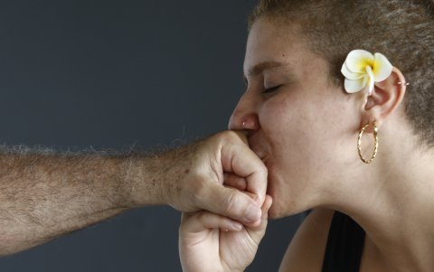 Las muestras de afecto entre Anllel y Charbel son constantes.