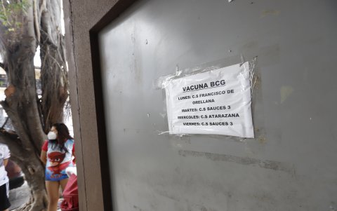 A diario se alerta a los padres de que vacunas hay y cuales escasean.