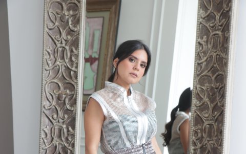 Denise Aguilar tiene un estilo ecléctico.