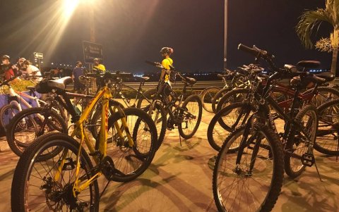 Encuentro. Ciclistas de todos los sectores, incluso de Guayaquil, llegan a recorrer Durán.