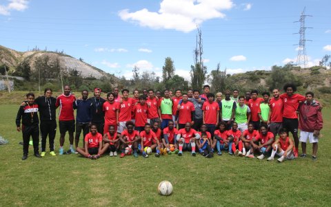 El club Diego Calderón trata de llegar al fútbol profesional del Ecuador.