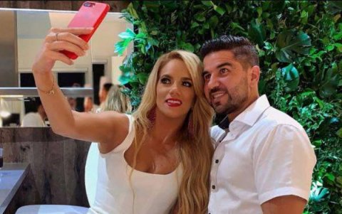 Gabriela Pazmiño Y Dalo Bucaram