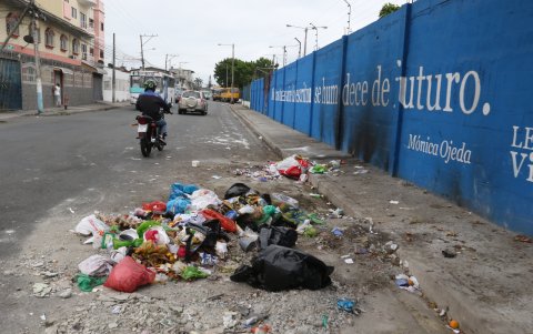 La acumulación de basura en las calles, es otro problema que preocupa a los habitantes de la ciudadela Coviem.
