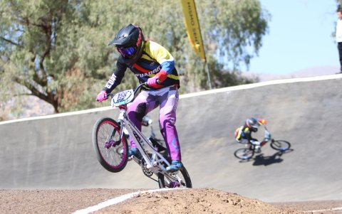 La ciclista ecuatoriana afina su estrategia para los Olímpicos.