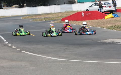 Otra jornada de emoción se vivió en el kartódromo de Guayaquil.