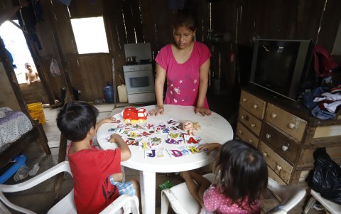 El abandono escolar fue uno de los problemas que originó la pandemia. Miles de niños dejaron la escuela por no contar con los elementos necesarios para un proceso de enseñanza y aprendizaje.