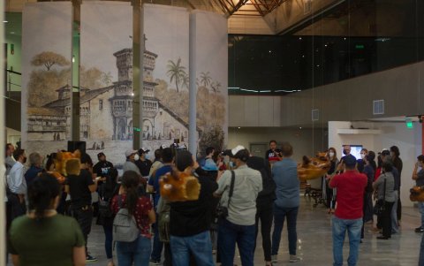 La muestra Bienal Nómades se realiza en tres museos de Guayaquil, en un gran evento presencial.