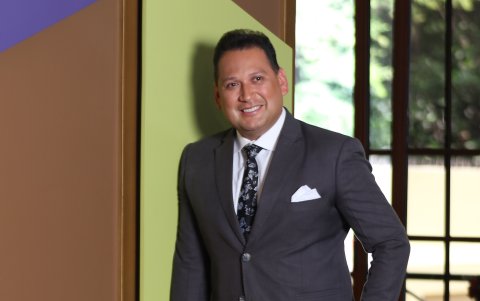 Sueña con doblar voces en películas.