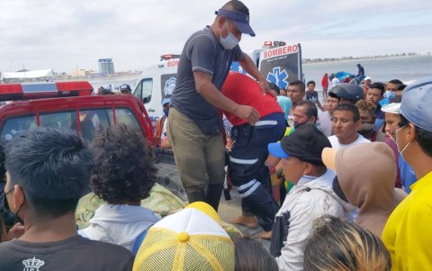 En el último asalto, un pescador murió. Los piratas lo hirieron.