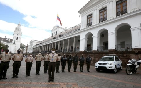 Enlace. En la Casa Militar existe también un equipo de policías que trabaja de forma coordinada con los demás uniformados.