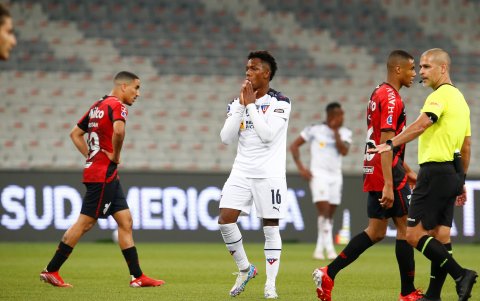 Liga de Quito no logró sostener sus ventaja y quedó fuera de la Sudamericana Querrá recuperarse en el Monumental.