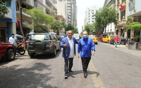 Con José Delgado, El Cholito