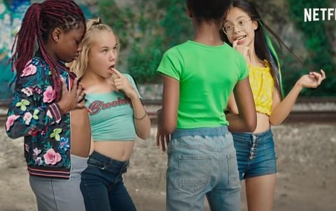 ‘Cuties’, la película francesa de Netflix, ha sido una de las que más críticas ha tenido por la hipersexuali-zación de sus pequeñas actrices.