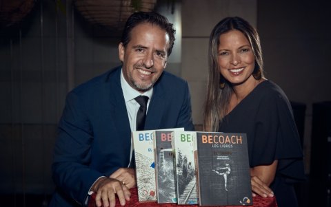 Carla Zarlenga junto a su esposo Alfonso Espinoza